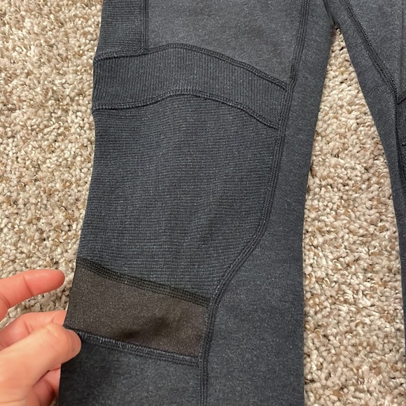 Host Pick 🎉Lululemon leggings 4 - Picture 6 of 6